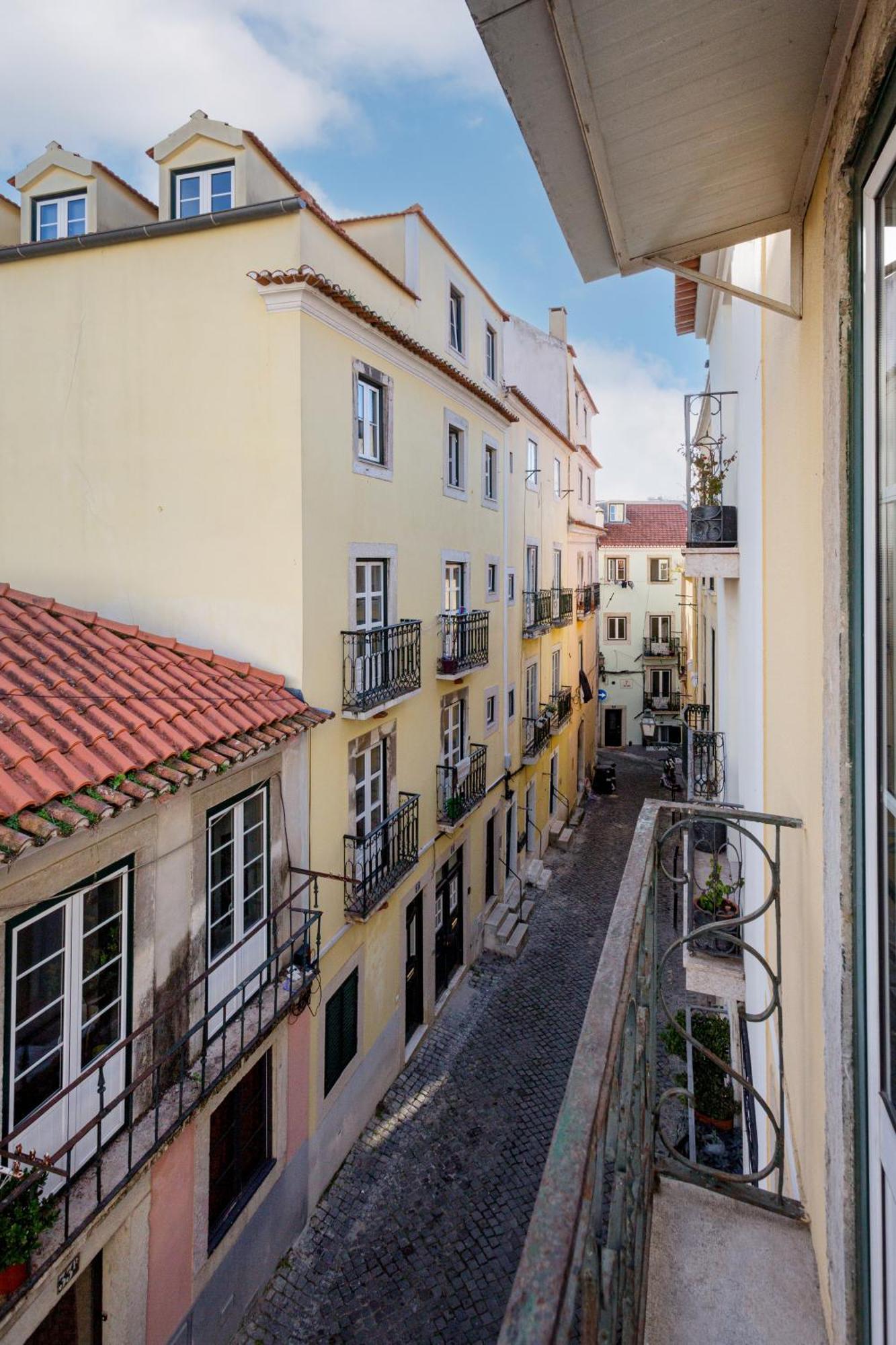 Lisbon Cozy Nest In Santa Catarina Apartment ภายนอก รูปภาพ